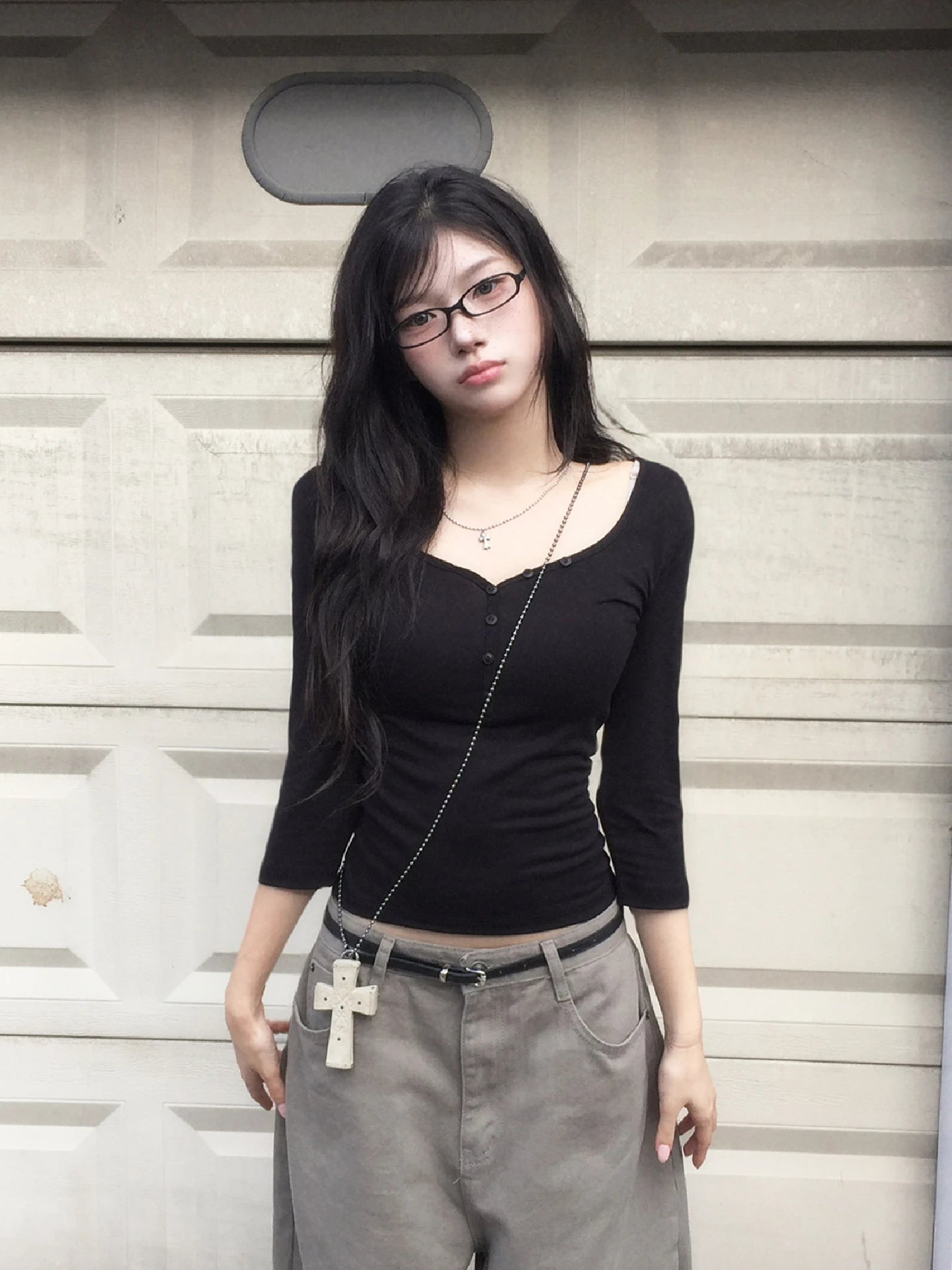 Hugcitar Fashion Pure Color O Neck Three Quarter Sleeve Buttons Women'S Blouse Shirt Women Casual Tops Streetwear Festival